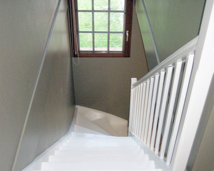 cage-escalier-peinture-avelin-fp-deco