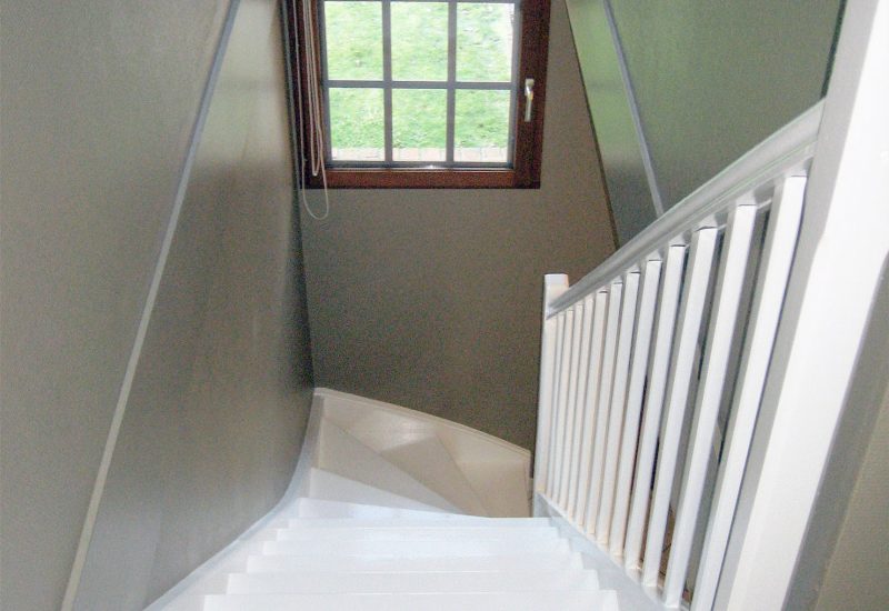 cage-escalier-peinture-avelin-fp-deco