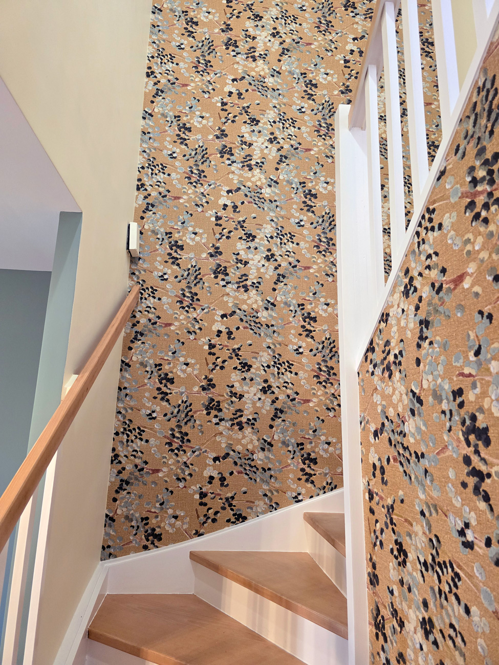 renovation-escalier-peinture-tapisserie-villeneuve-d-ascq-fp-deco-1