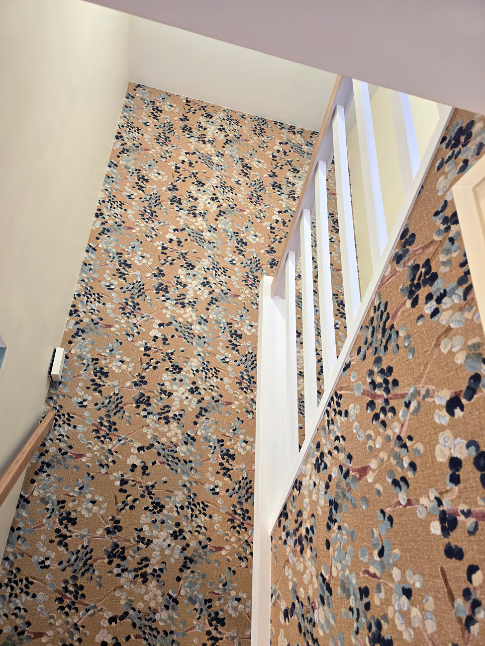 renovation-escalier-peinture-tapisserie-villeneuve-d-ascq-fp-deco